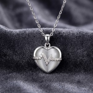 Necklace-Sterling-Heartbeat